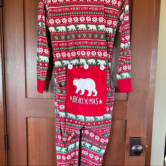 Berry Xmas onesie - Picture 3 of 4